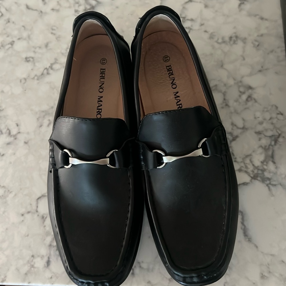 Men’s 8 1/2 Black Loafers style Henry-1 by Bruno Marc
